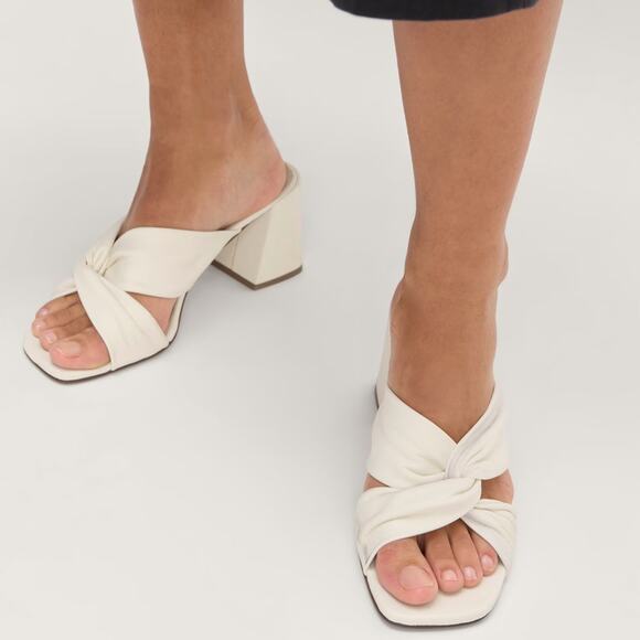 Everlane The Day Twist Heel White Nappa Leather Sandals Size 9 NWOB Block Heel - Picture 6 of 9